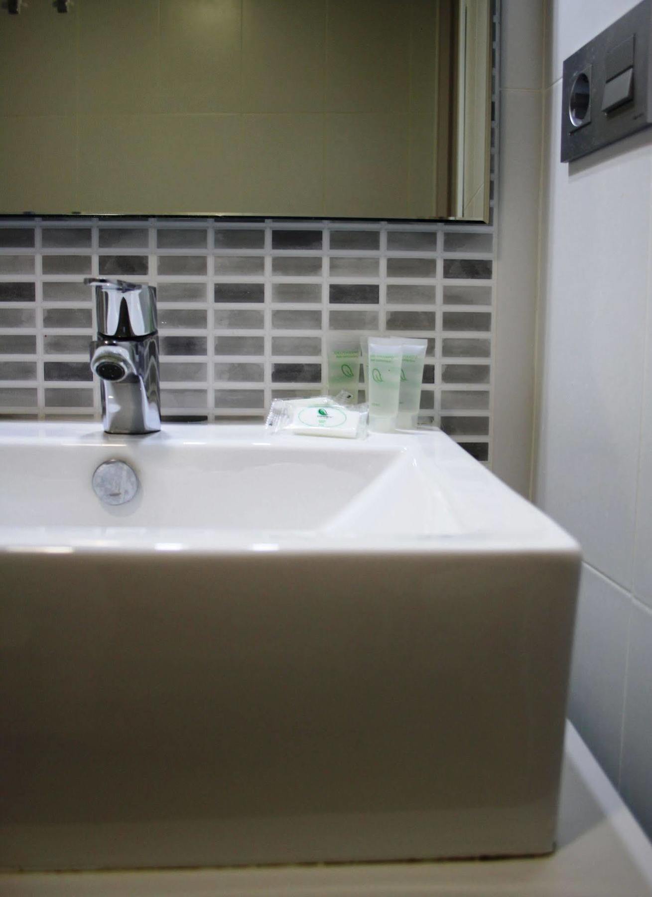 Apartamentos Globus By Be Alicante Exterior photo
