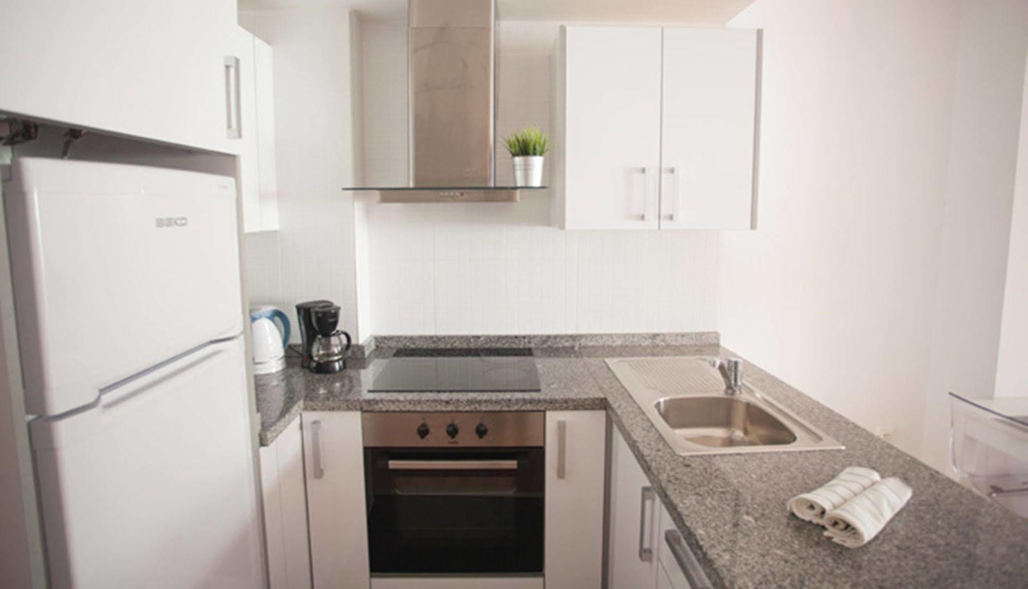 Apartamentos Globus By Be Alicante Exterior photo